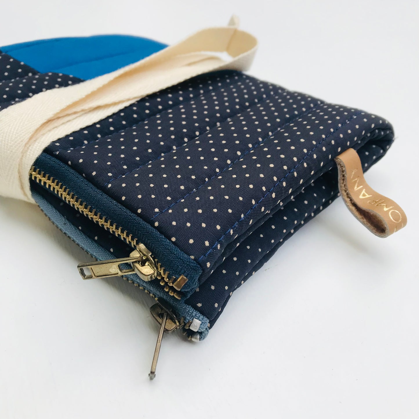 QUILTED DOUBLE POUCH